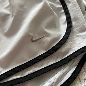 Nike Tempo Running Shorts (white & black)